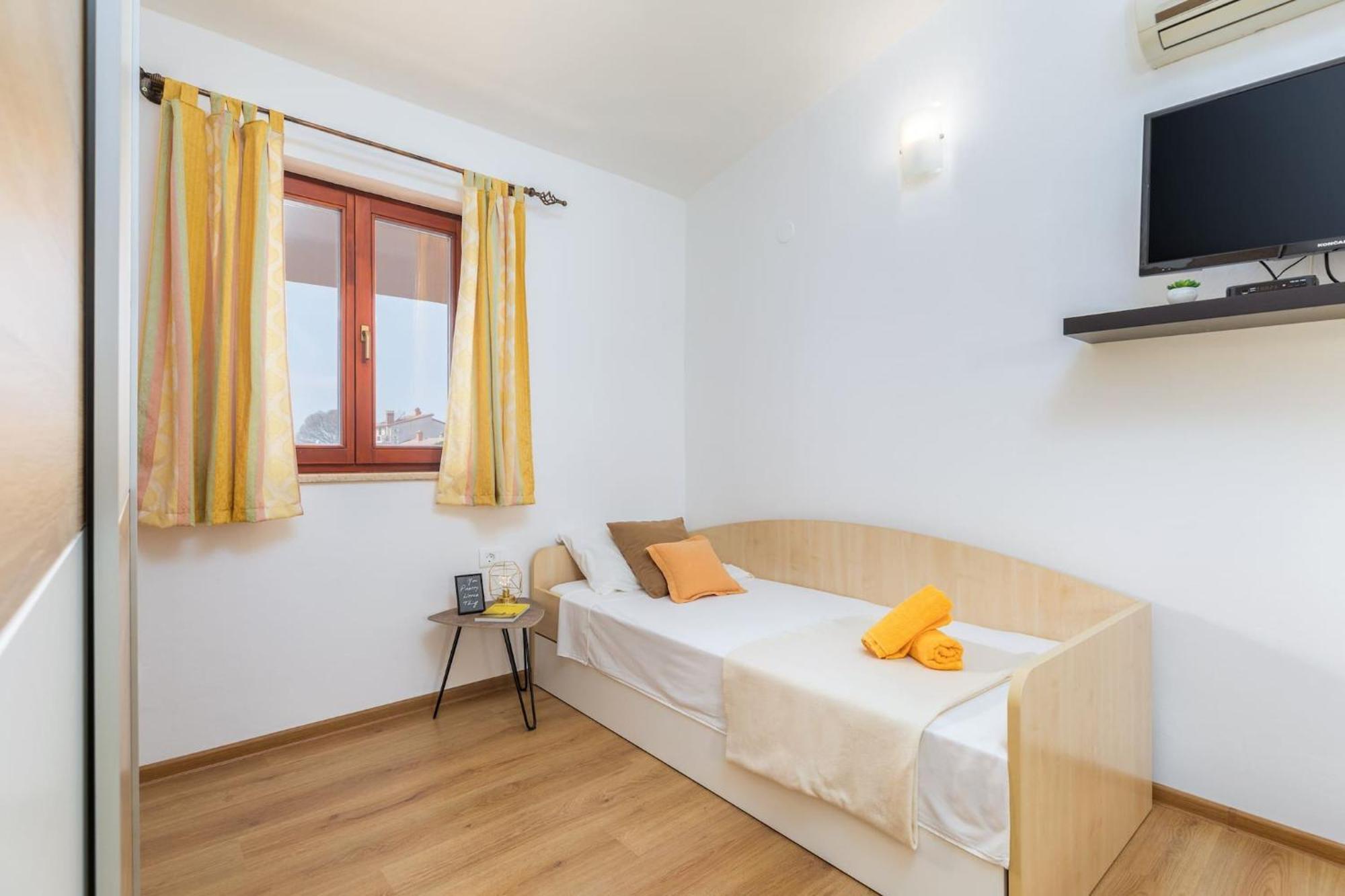 Holiday Home Dori Fažana エクステリア 写真