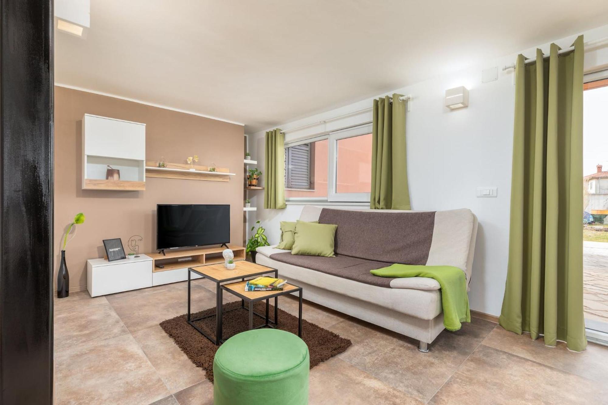 Holiday Home Dori Fažana エクステリア 写真